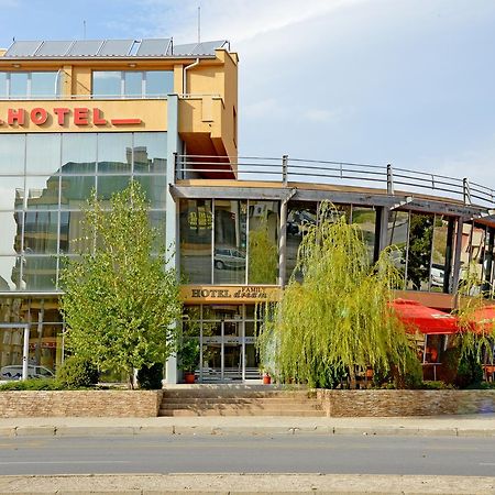 Dream Hotel Sliven Εξωτερικό φωτογραφία
